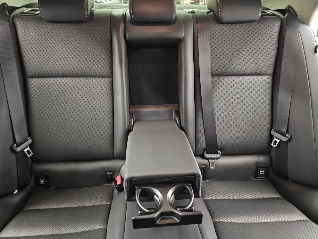 Lexus IS 300 4dr Sdn AWD 2016