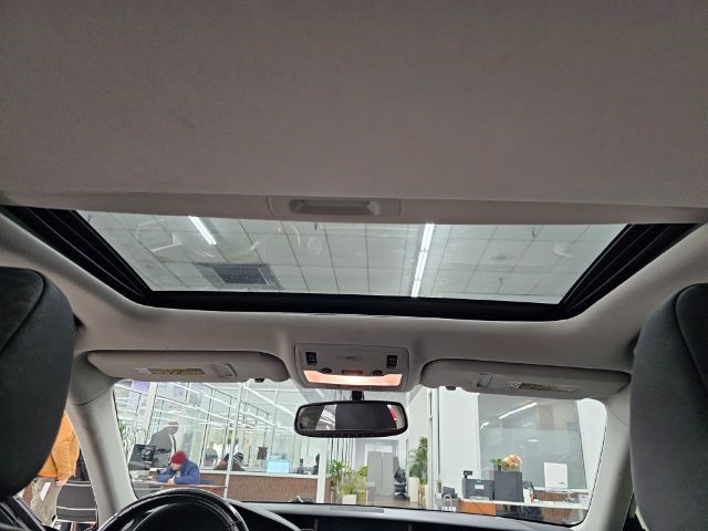 Lexus IS 300 4dr Sdn AWD 2016