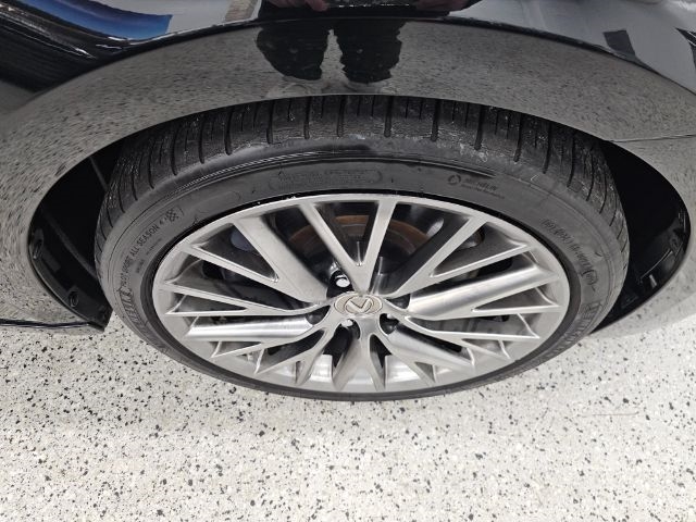 Lexus IS 300 4dr Sdn AWD 2016