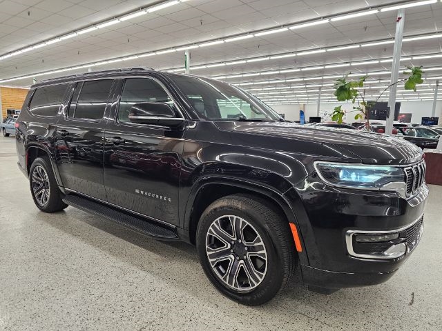 2023 Jeep Wagoneer L Series II photo 3