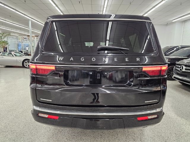 2023 Jeep Wagoneer L Series II photo 5