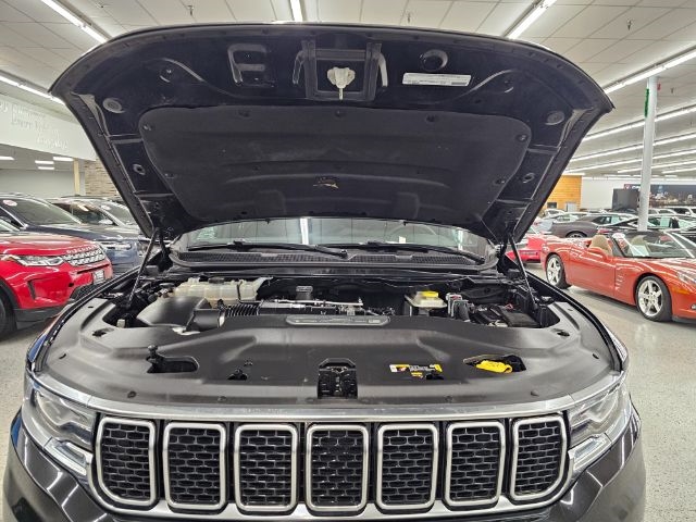 2023 Jeep Wagoneer L Series II photo 35