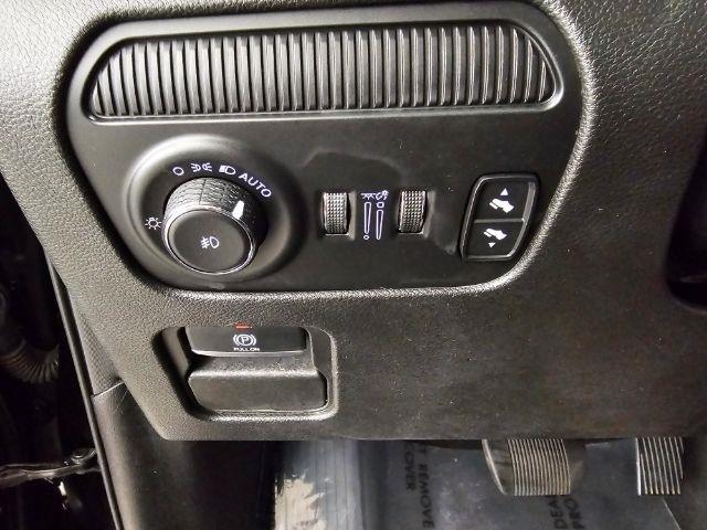 Jeep Wagoneer L Series II 4x4 2023