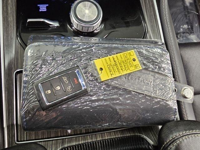 Jeep Wagoneer L Series II 4x4 2023