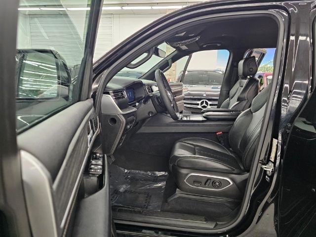 Jeep Wagoneer L Series II 4x4 2023