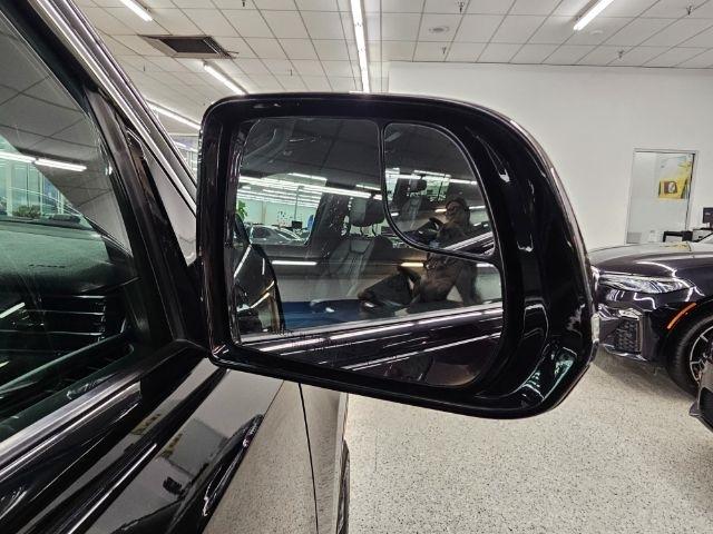 Jeep Wagoneer L Series II 4x4 2023