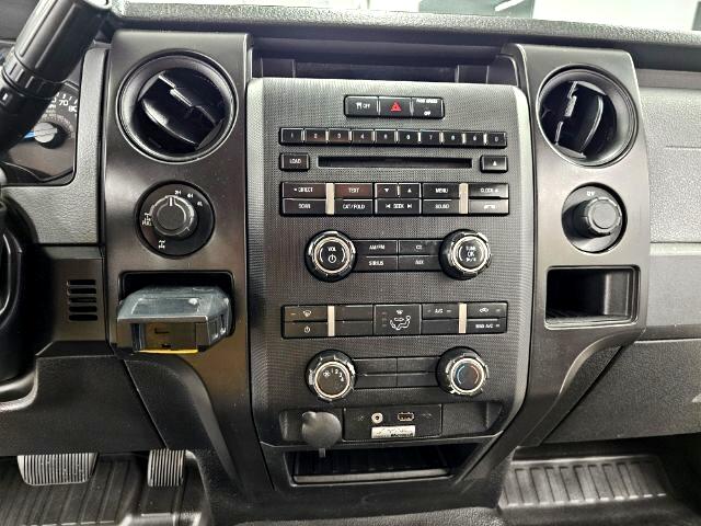 2013 Ford F-150 XL photo 14
