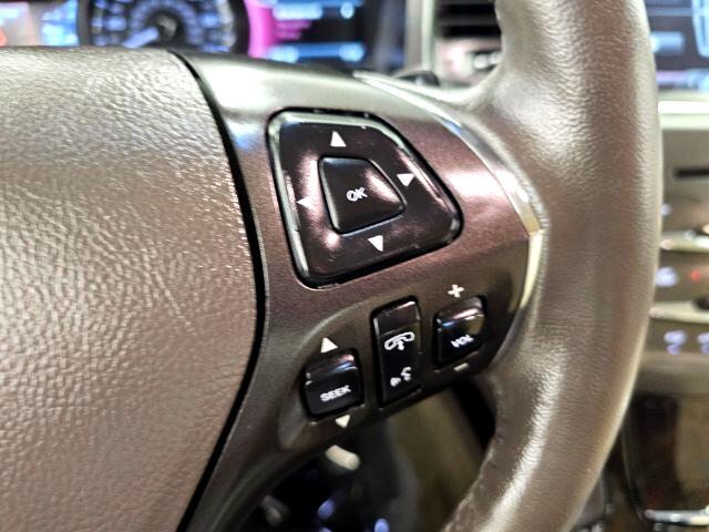 2014 Lincoln MKS photo 11