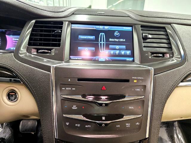 2014 Lincoln MKS photo 14
