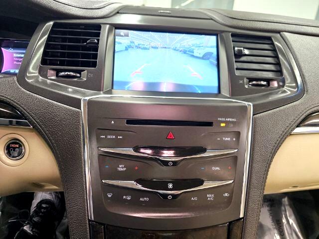 2014 Lincoln MKS photo 16
