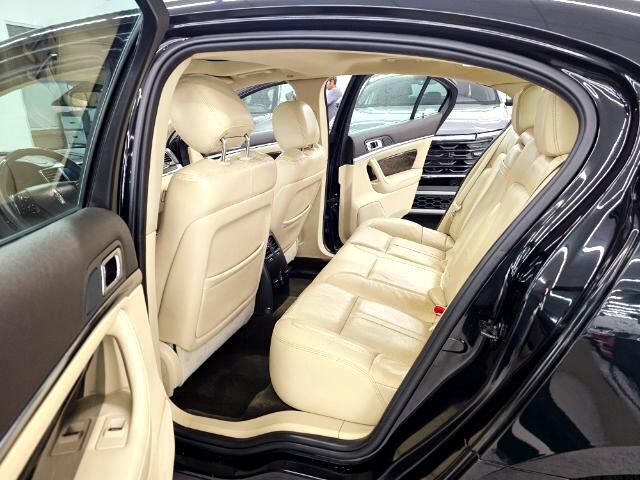 2014 Lincoln MKS photo 25