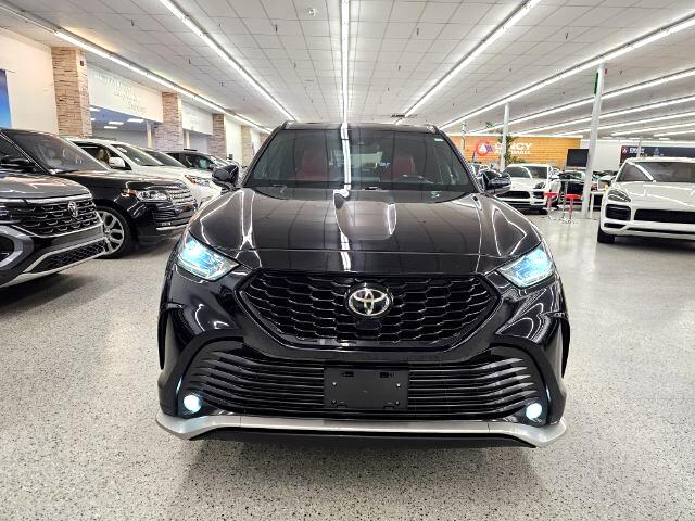 2021 Toyota Highlander XSE photo 2