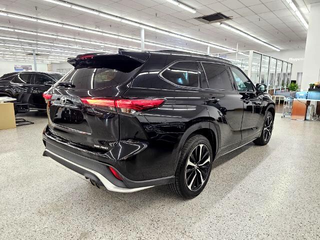 2021 Toyota Highlander XSE photo 4