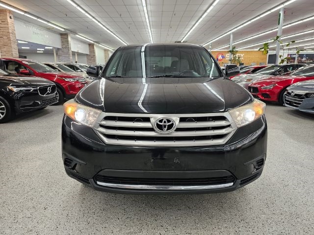 Toyota Highlander FWD 4dr I4 (Natl) 2013