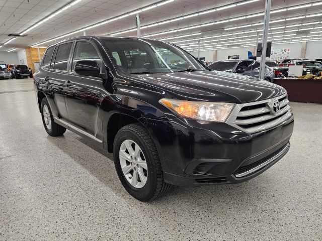 Toyota Highlander FWD 4dr I4 (Natl) 2013