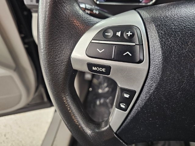 Toyota Highlander FWD 4dr I4 (Natl) 2013