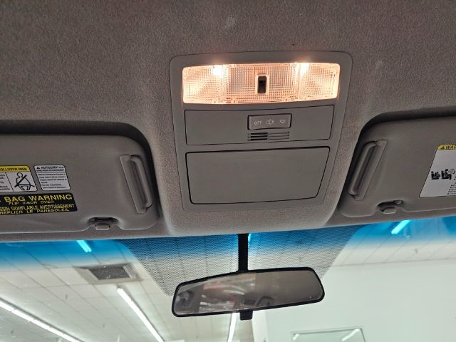 Toyota Highlander FWD 4dr I4 (Natl) 2013