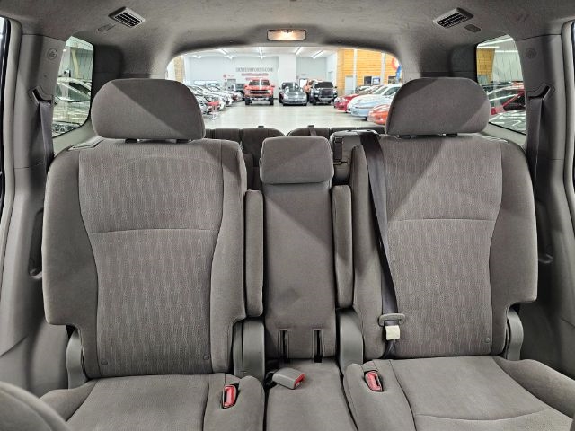 Toyota Highlander FWD 4dr I4 (Natl) 2013