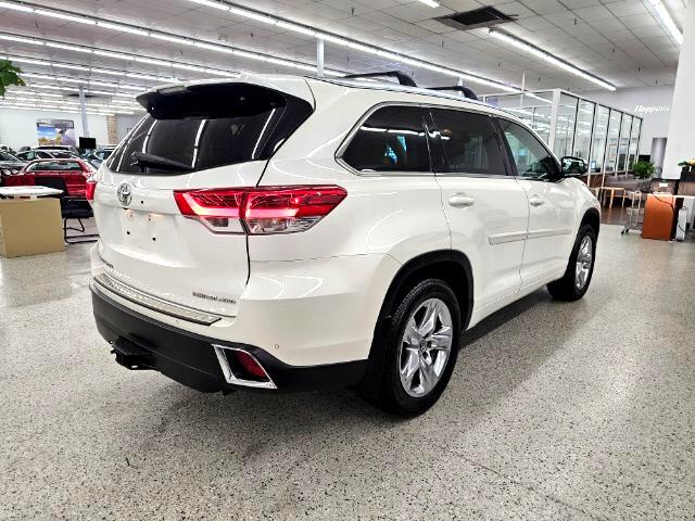 2017 Toyota Highlander Limited photo 4