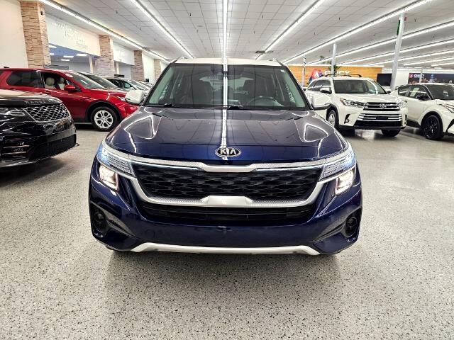 2021 Kia Seltos S photo 2