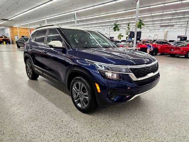 2021 Kia Seltos S photo 3