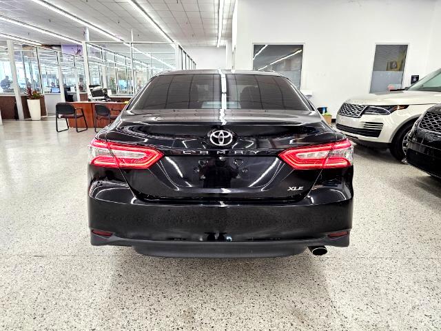 2018 Toyota Camry LE photo 5