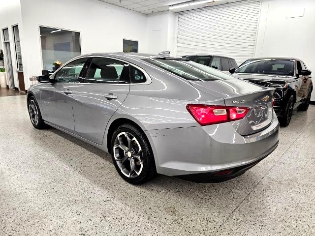 2023 Chevrolet Malibu 1LT photo 4