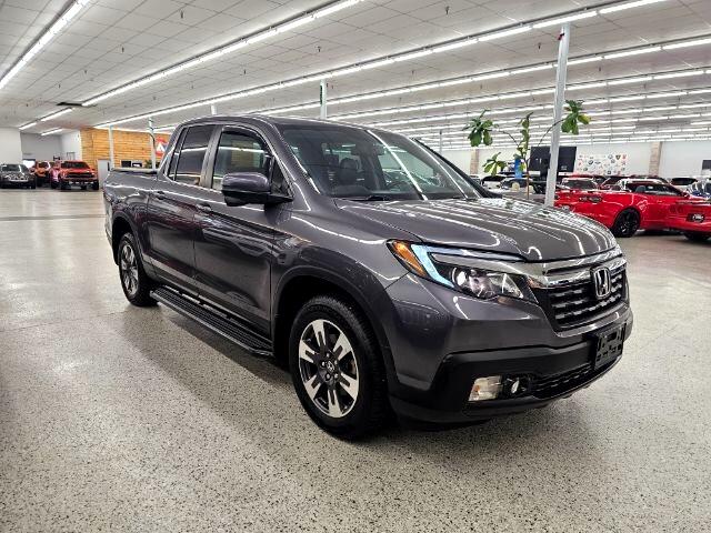 2019 Honda Ridgeline RTL-T photo 2