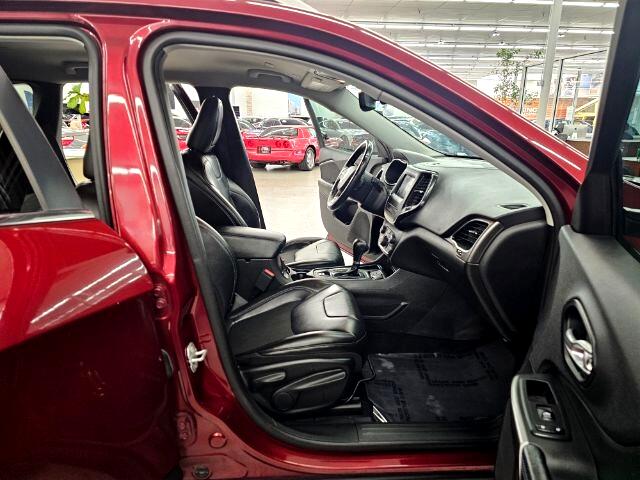 2019 Jeep Cherokee Latitude photo 32