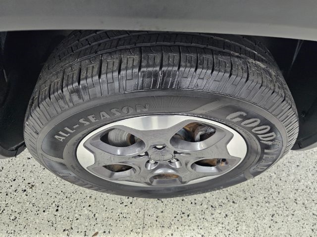 Jeep Renegade FWD 4dr Latitude 2016