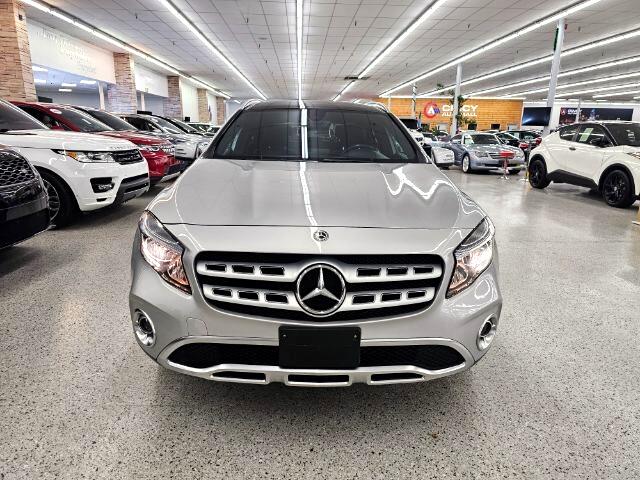 2018 Mercedes Benz GLA 250 4MATIC photo 2
