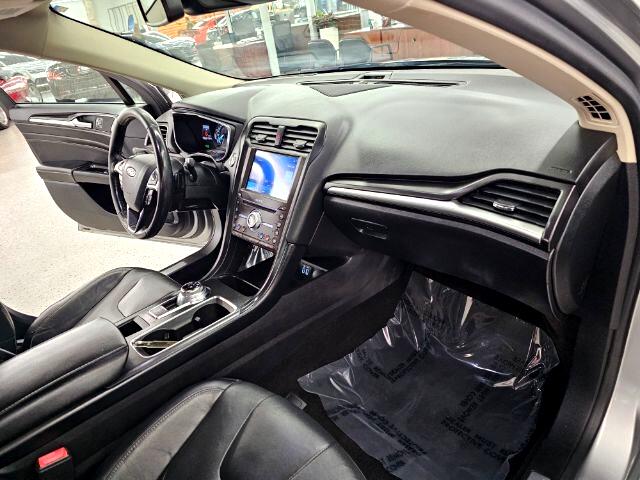 2020 Ford Fusion Titanium photo 5