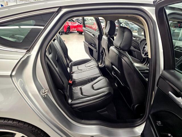 2020 Ford Fusion Titanium photo 29