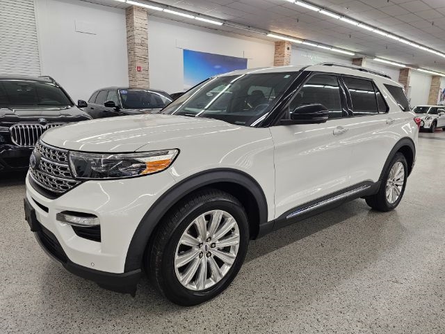 2020 Ford Explorer Limited's photo