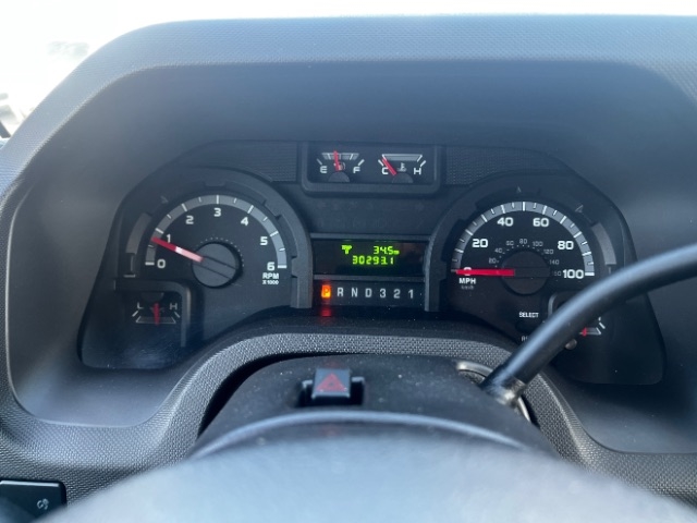 Ford Econoline Commercial Cutaway E-350 Super Duty 158" SRW 2011 Ford Econoline Commercial Cutaway E-350 Super Duty 158" SRW 2011