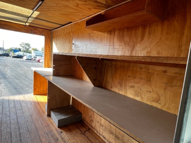 Ford Econoline Commercial Cutaway E-350 Super Duty 158" SRW 2011 Ford Econoline Commercial Cutaway E-350 Super Duty 158" SRW 2011