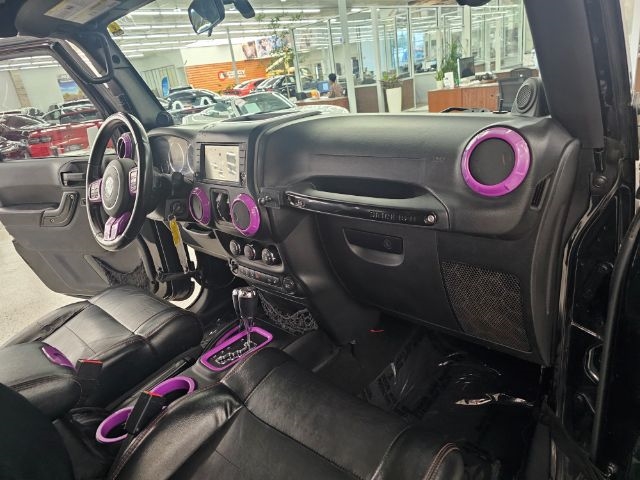 2012 Jeep Wrangler Unlimited Sahara Altitude photo 7
