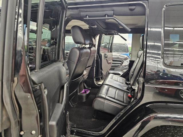 2012 Jeep Wrangler Unlimited Sahara Altitude photo 19