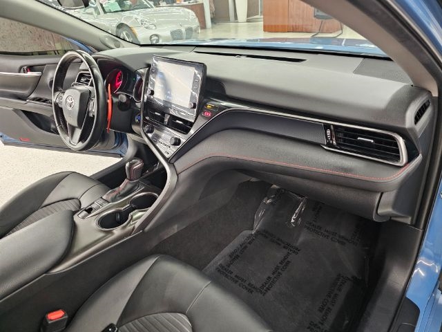 2022 Toyota Camry TRD V6 photo 8