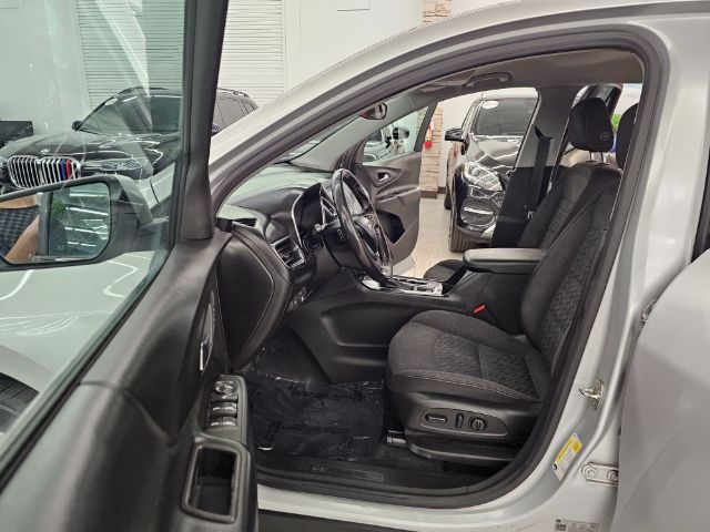2022 Chevrolet Equinox LT photo 26