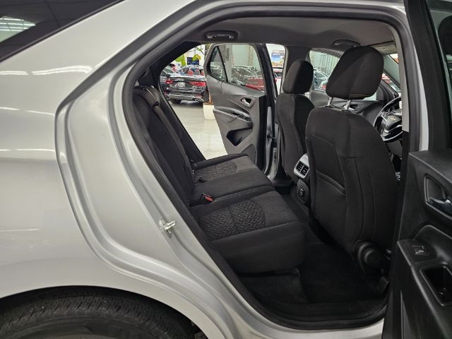 2022 Chevrolet Equinox LT photo 29