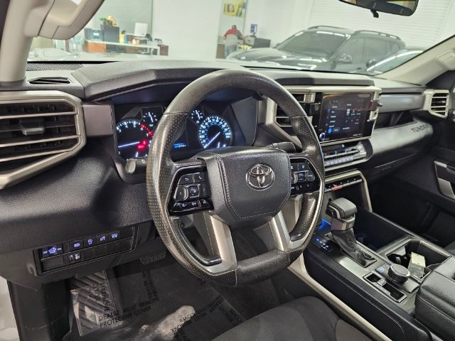 2023 Toyota Tundra SR5 CrewMax photo 7