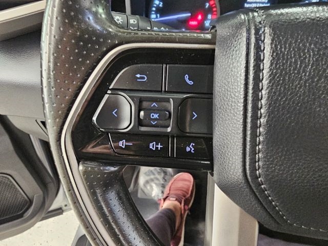 2023 Toyota Tundra SR5 CrewMax photo 11