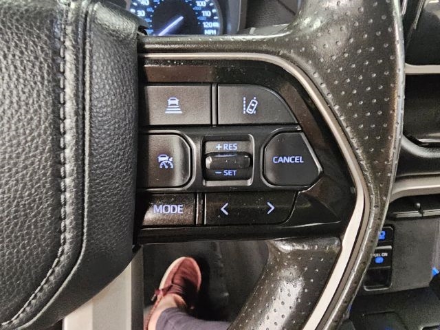 2023 Toyota Tundra SR5 CrewMax photo 12