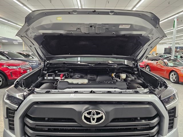 2023 Toyota Tundra SR5 CrewMax photo 34