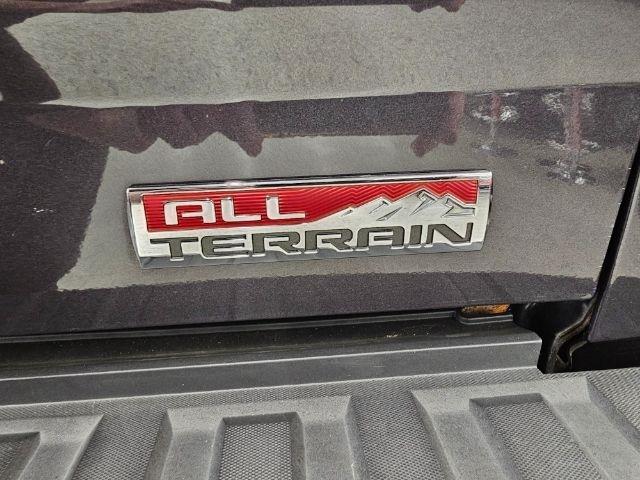 GMC Sierra 1500 4WD Double Cab 143.5" SLE 2015