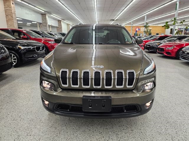 2014 Jeep Cherokee Latitude photo 2
