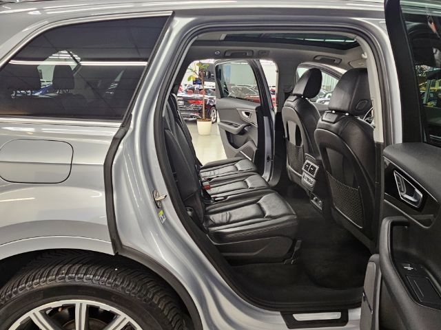 2018 Audi Q7 3.0 Premium Plus photo 28