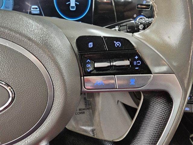 2022 Hyundai Elantra SEL photo 11