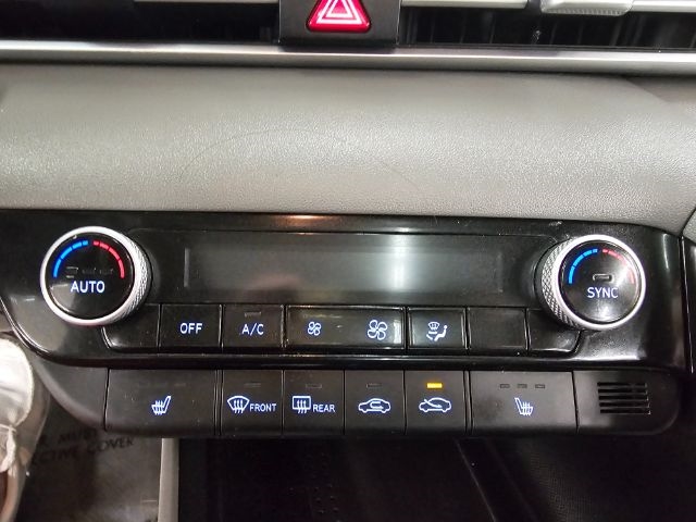 2022 Hyundai Elantra SEL photo 15